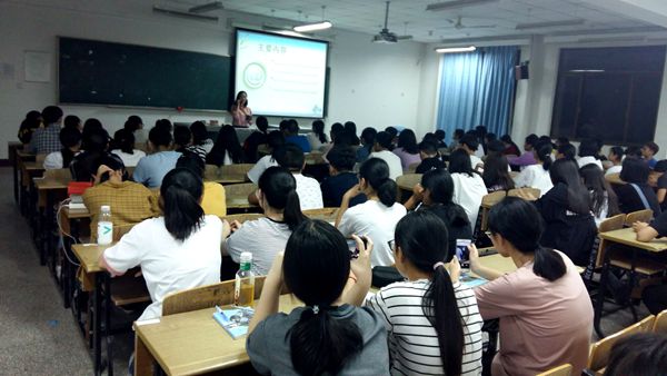 e2be0d49-b171-4b8b-9c01-eb325c3a5fcd.jpg